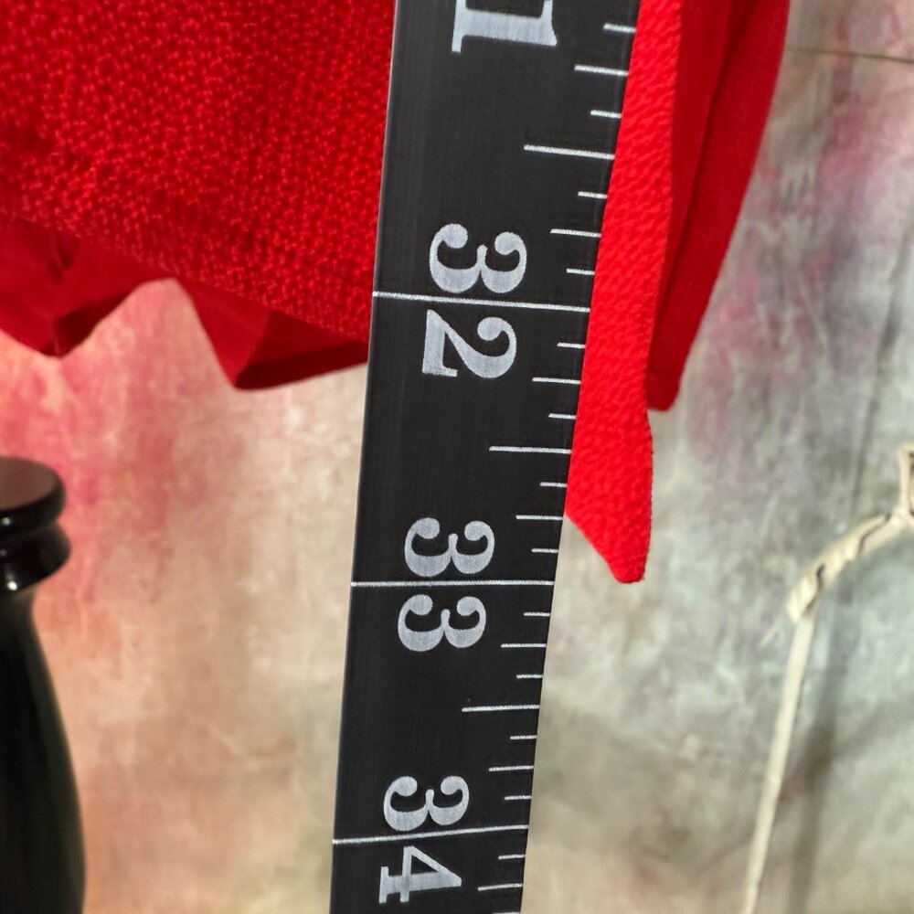 New πPremier Amour Feminine & Romantic Fire Red Romper with Pockets - Picture 9 of 16